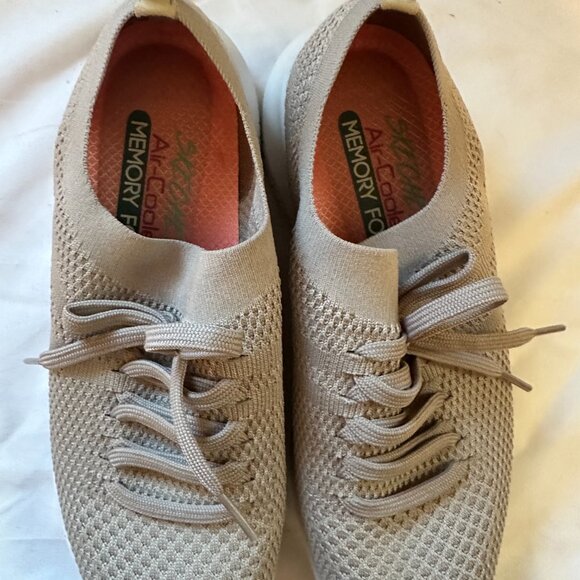 Skechers Women's Size 9 Ultra Flex Taupe Air Cooled Memory Foam Shoes 12539 - Picture 2 of 7